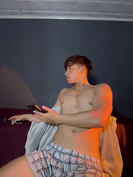 JosueBoy webcam show