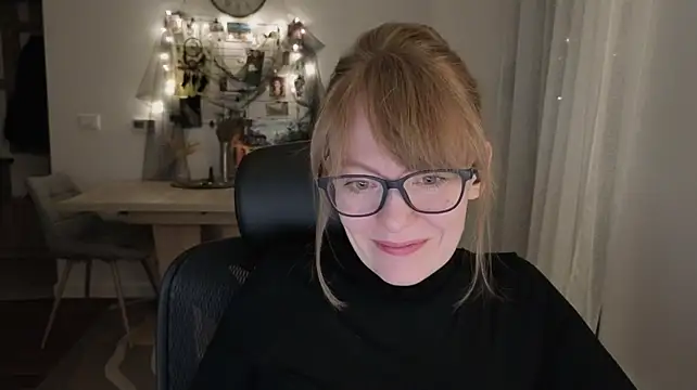 Aurora_Velvett_ Chat XXX in diretta