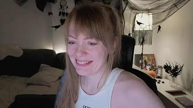 Aurora_Velvett_ webkamerás műsora
