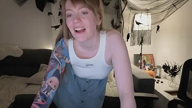 Aurora_Velvett_ Show in webcam