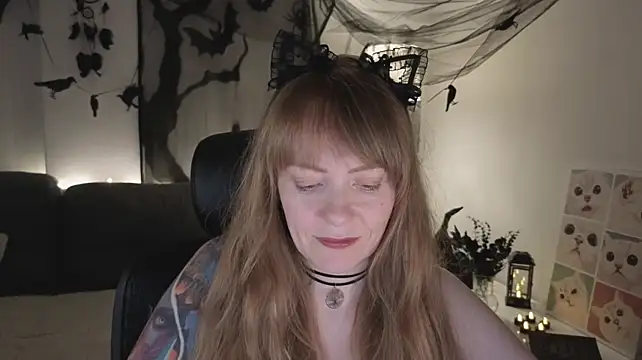 Aurora_Velvett_ Chat XXX in diretta