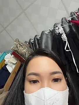Lunababy668 Show Webcam
