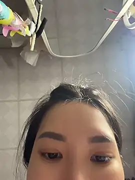 Lunababy668 网络视讯表演