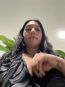 Ravelyn__ Live XXX-Chat