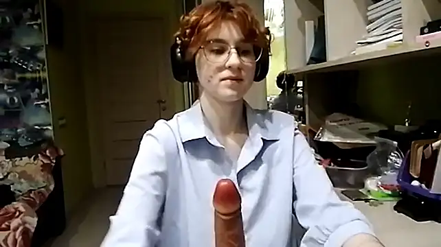 ThersaNoe's Webcam Show