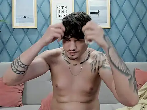 Show de marioalessio na webcam
