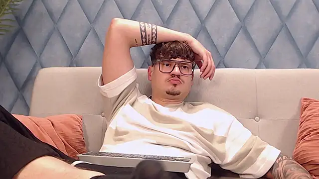 Show de marioalessio na webcam