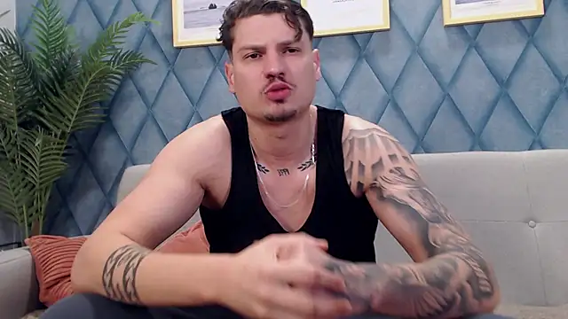 Webkamerová show marioalessio