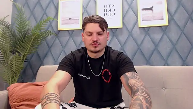 marioalessio webcam show