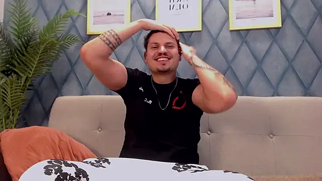 Show de marioalessio na webcam