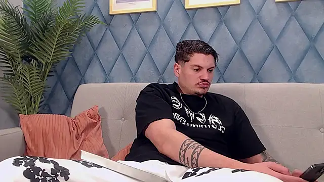 marioalessio Adlı Modelin Web Kamerası Şovu