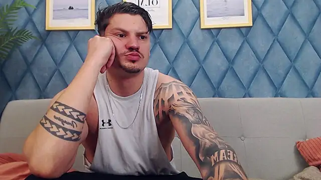 marioalessio webkamerás műsora