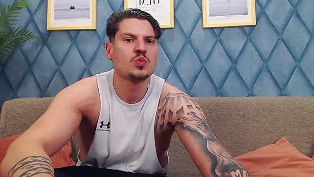 Show de marioalessio na webcam