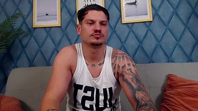 Show de marioalessio na webcam