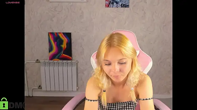 Show modela Clara_Schneider0 na web-kameri