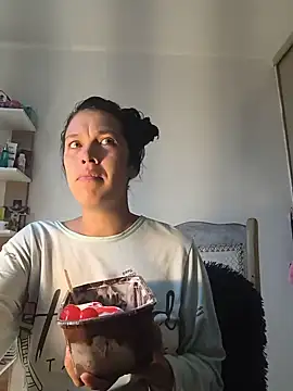 JustLina webkamerás műsora