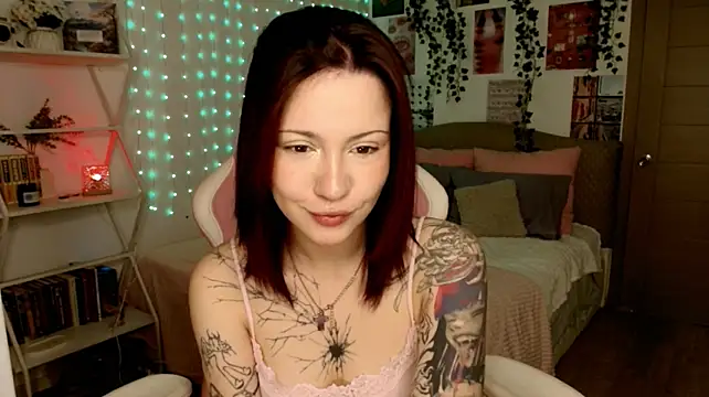 Pokazy przed kamerką – Lily_Flores