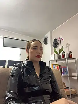 julieta_misstres Show in webcam