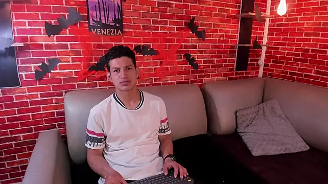 Tony_Zackk1 webkamerás műsora