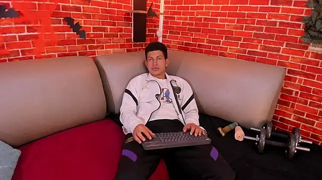 Show de Tony_Zackk1 na webcam