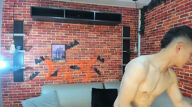 Pokazy przed kamerką – Tony_Zackk1