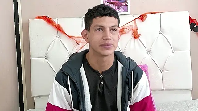 Show de Tony_Zackk1 na webcam
