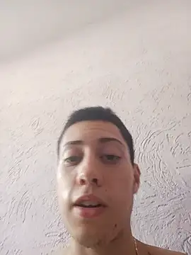 Carlitos7381's Webcam Show