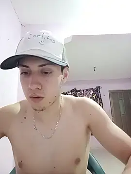 Carlitos7381 Webcam-Show