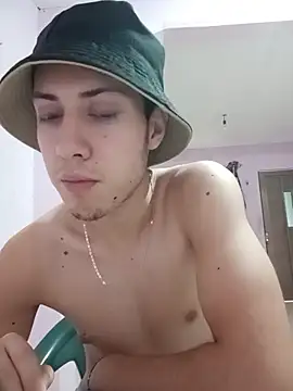 Carlitos7381 Webcam Show