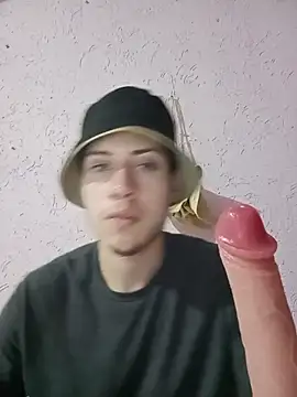 הופעת וובקאם של Carlitos7381