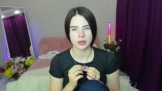 Webkamerová show Kira_Vine