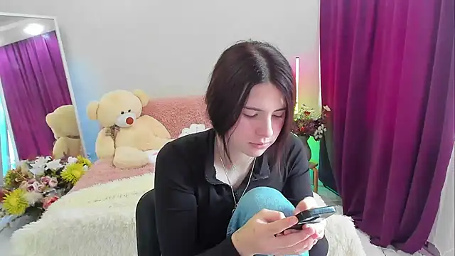Вебкам-шоу Kira_Vine