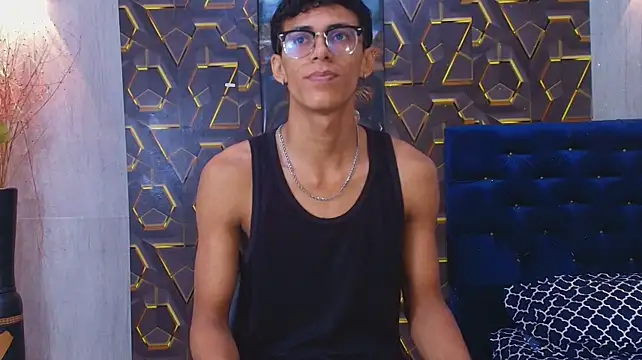 הופעת וובקאם של kevsann