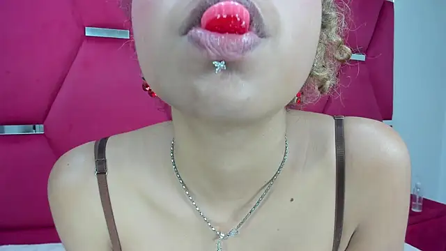 Chat +18 de kImyGreySS ao vivo