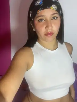 Show de AlissLove22 na webcam
