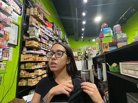 הופעת וובקאם של c00k13kat