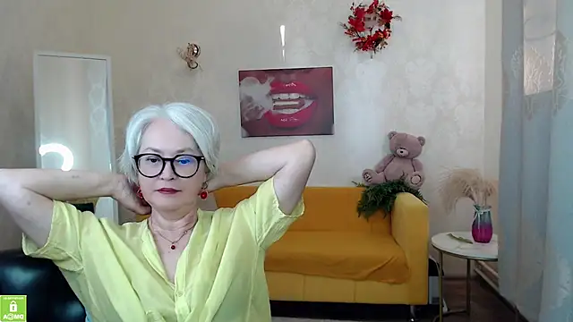 Chat +18 de roxxXxie_ ao vivo