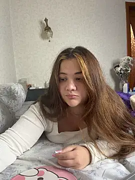 Show modela bigass_kitty na web-kameri