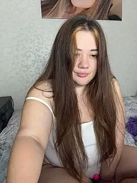 Show modela bigass_kitty na web-kameri