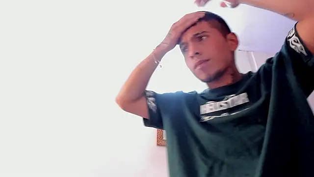 Thiago_Vega__ 网络视讯表演