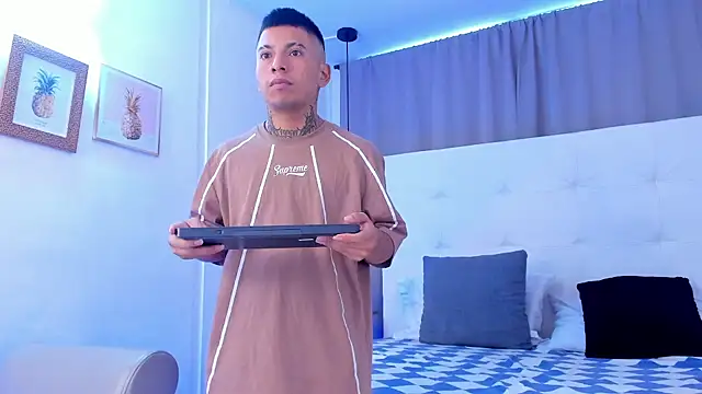 Thiago_Vega__ Pertunjukan Webcam