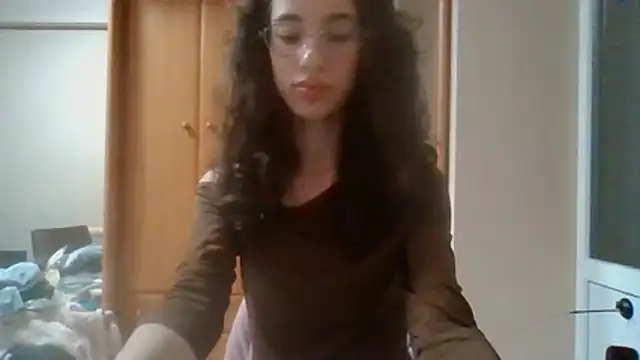 צ'אט XXX בשידור חי של CrystalDolls