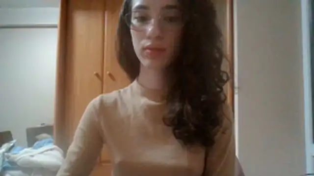 Chat XXX en directo de CrystalDolls