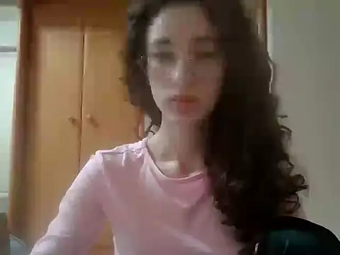 Chat +18 de CrystalDolls ao vivo
