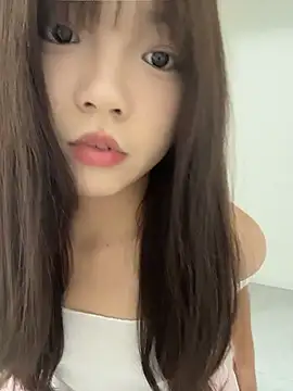 צ'אט XXX בשידור חי של Youbaby-Love