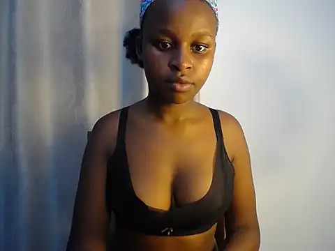 Chat +18 de babygirl_aurora8 ao vivo