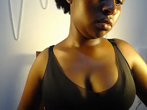 babygirl_aurora8のライブXXXチャット