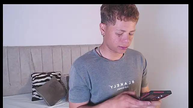 axel_rosee01 webcam show