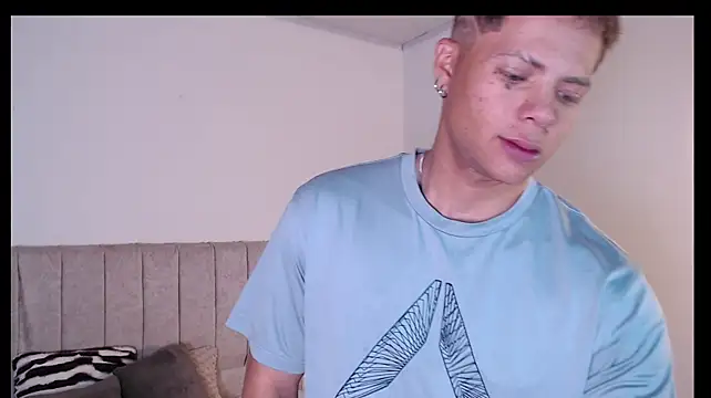 axel_rosee01 Шоу с уебкамера