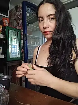 Chat +18 de Alice_lummy ao vivo